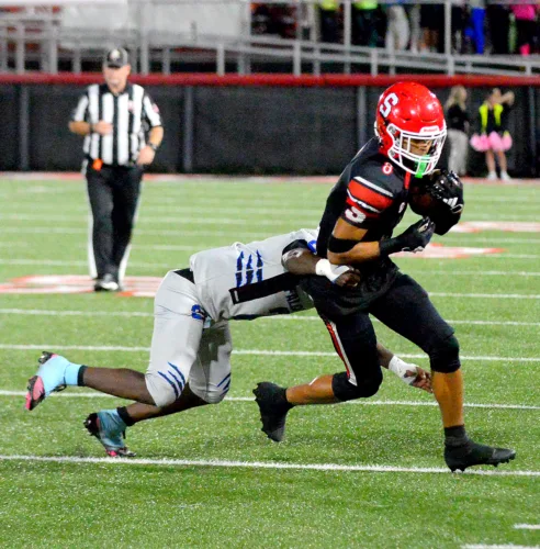 Big Red Airs It Out In Bounce-Back Win